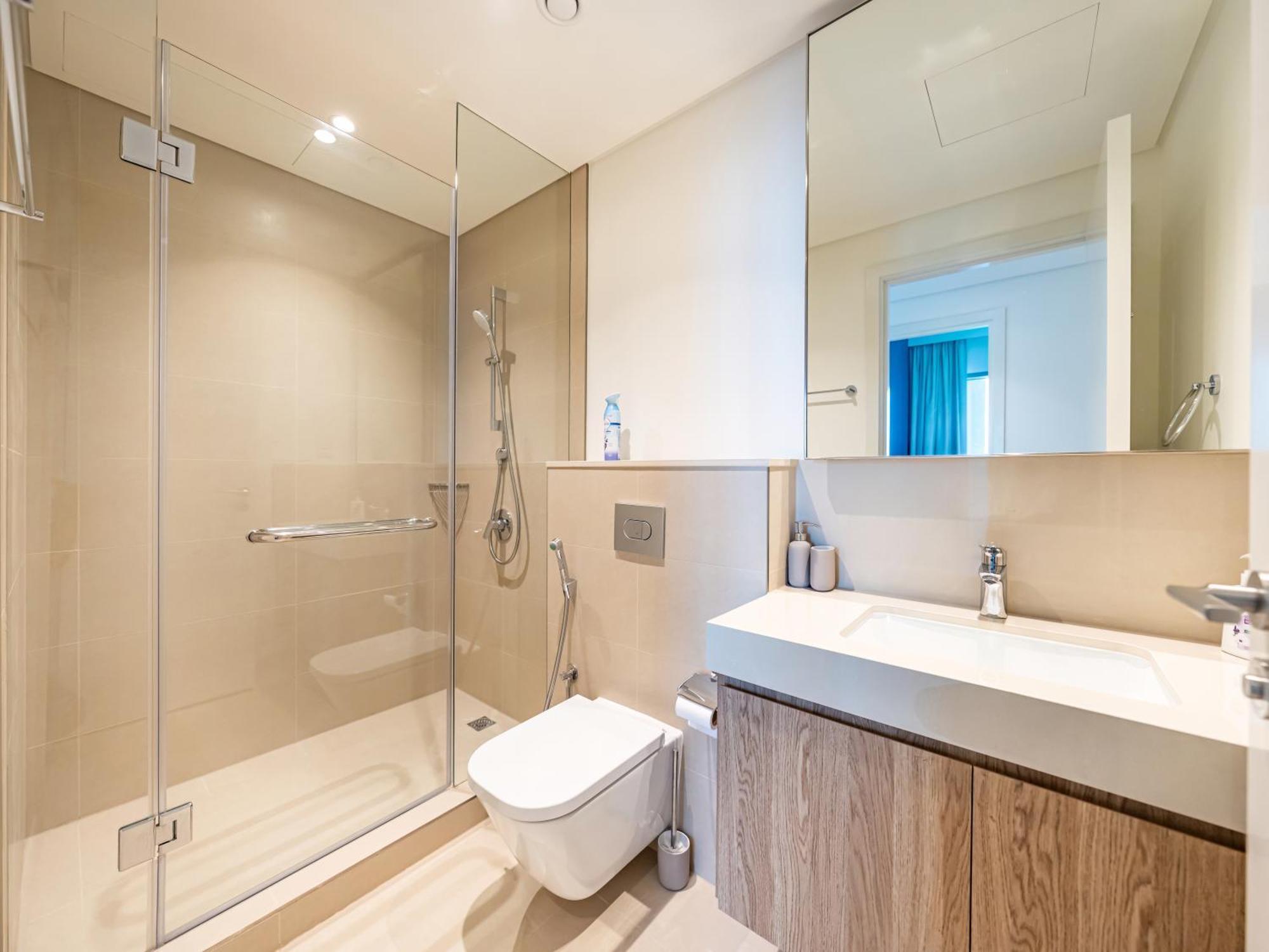 Luxury 2br, Burj And Fountain View, 2 Min Walk To Mall